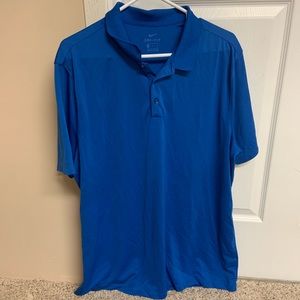 Like new! Nike dri-fit t-shirt with collar.
